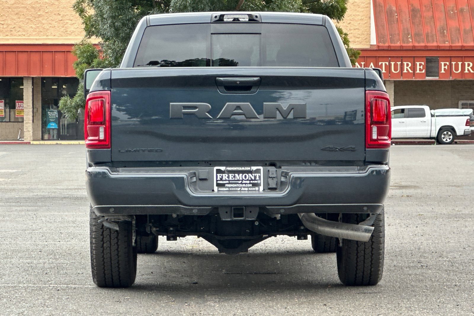 New 2026 RAM 2500 Limited AWD/4WD image 4