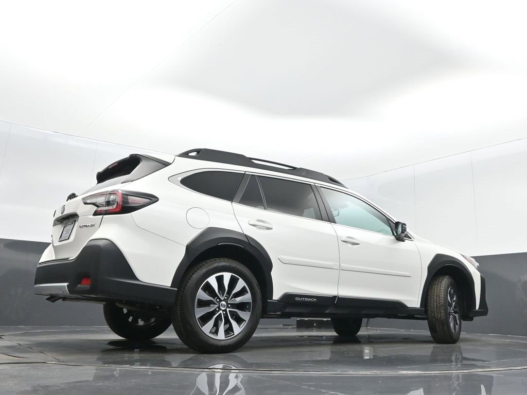 Used 2024 Subaru Outback Limited image 35