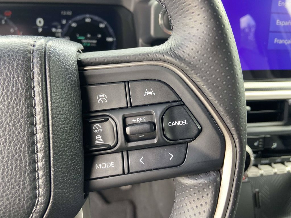 Used 2025 Toyota 4Runner Limited RWD image 33