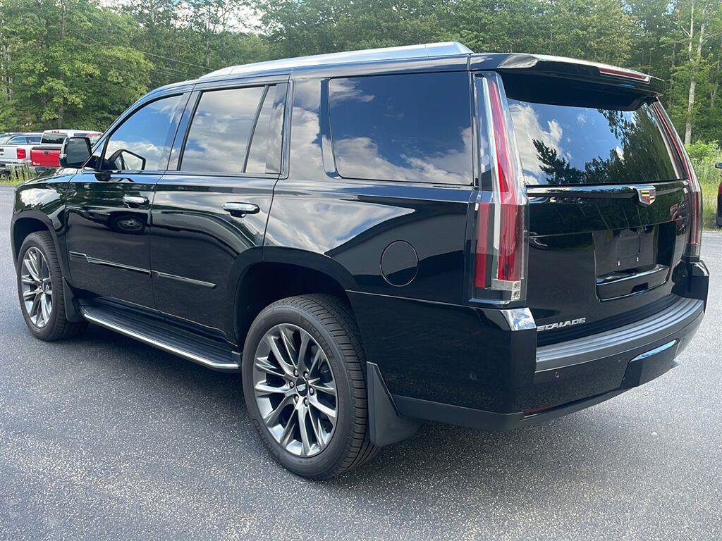 Certified 2020 Cadillac Escalade Premium Luxury w/ Escalade Sport Edition AWD/4WD image 4