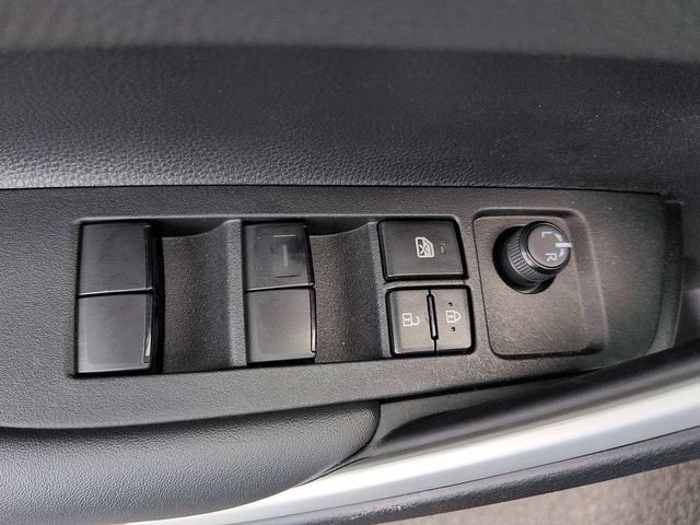Used 2024 Toyota Corolla Cross AWD Hybrid w/ Convenience Package image 16