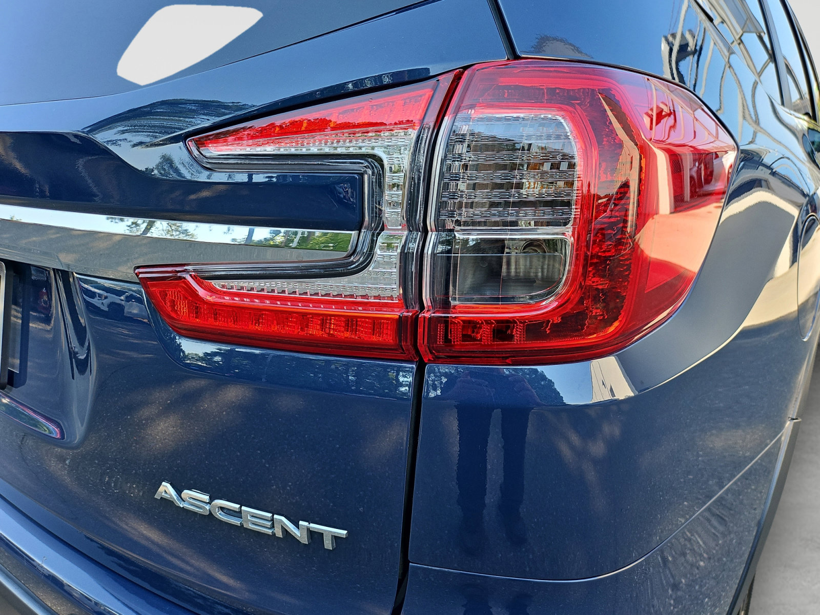 Used 2023 Subaru Ascent Premium w/ Convenience Package AWD/4WD image 18