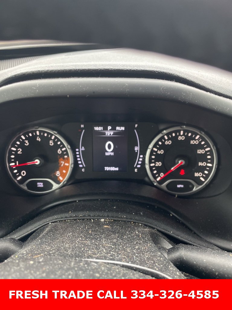 Used 2018 Jeep Renegade Latitude w/ Cold Weather Group image 12