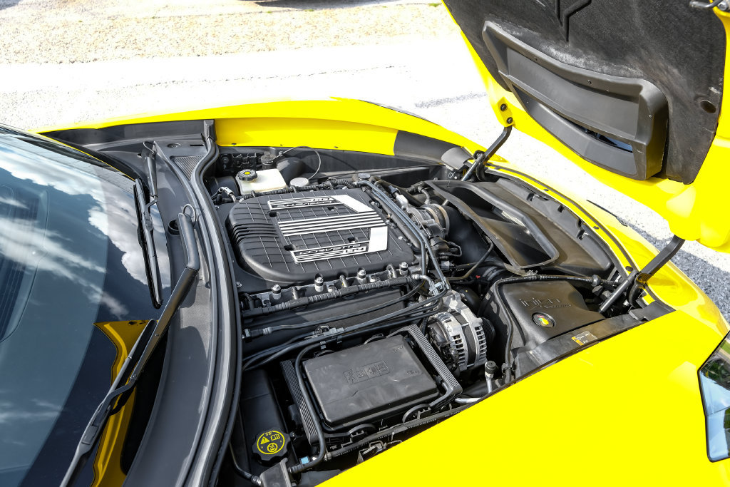 Used 2015 Chevrolet Corvette Z06 w/ 2LZ Preferred Equipment Group RWD image 57