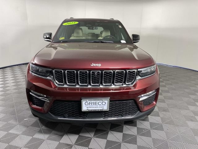 Used 2025 Jeep Grand Cherokee Limited w/ Luxury Tech Group II AWD/4WD image 3