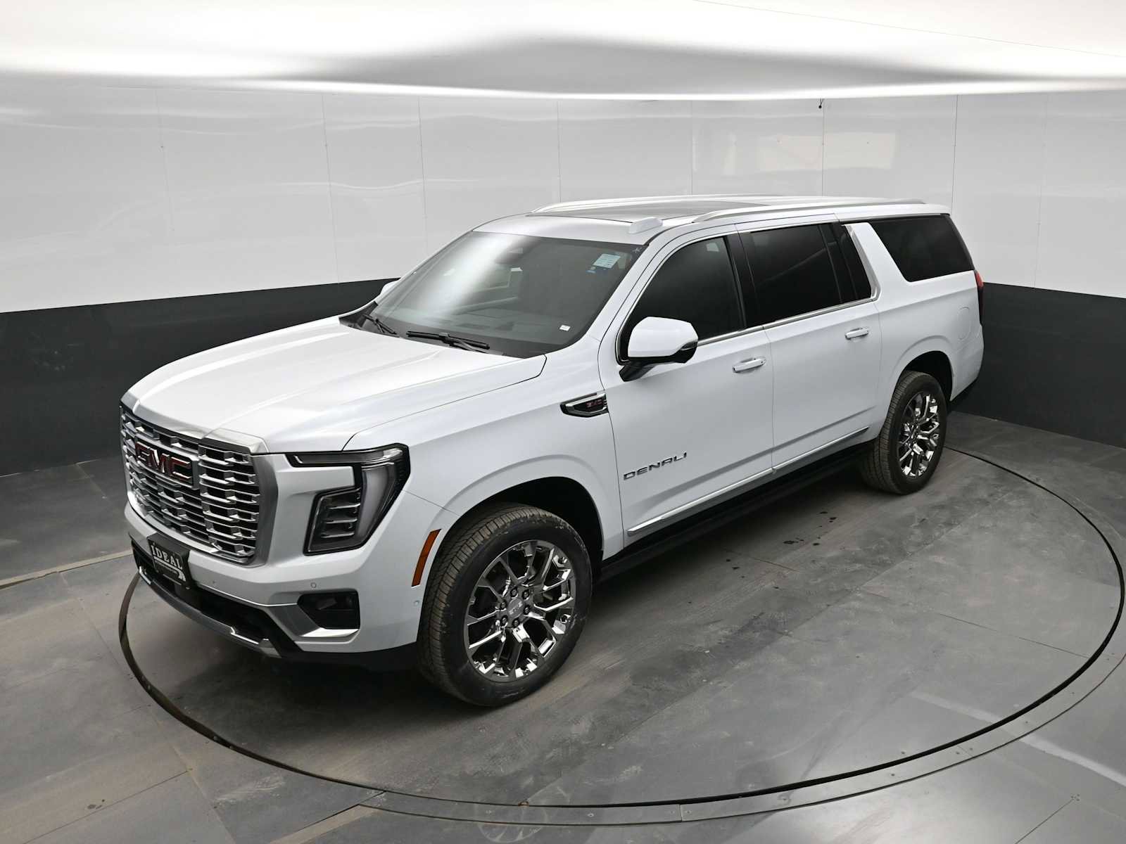 New 2026 GMC Yukon XL Denali w/ Denali Reserve Package image 24