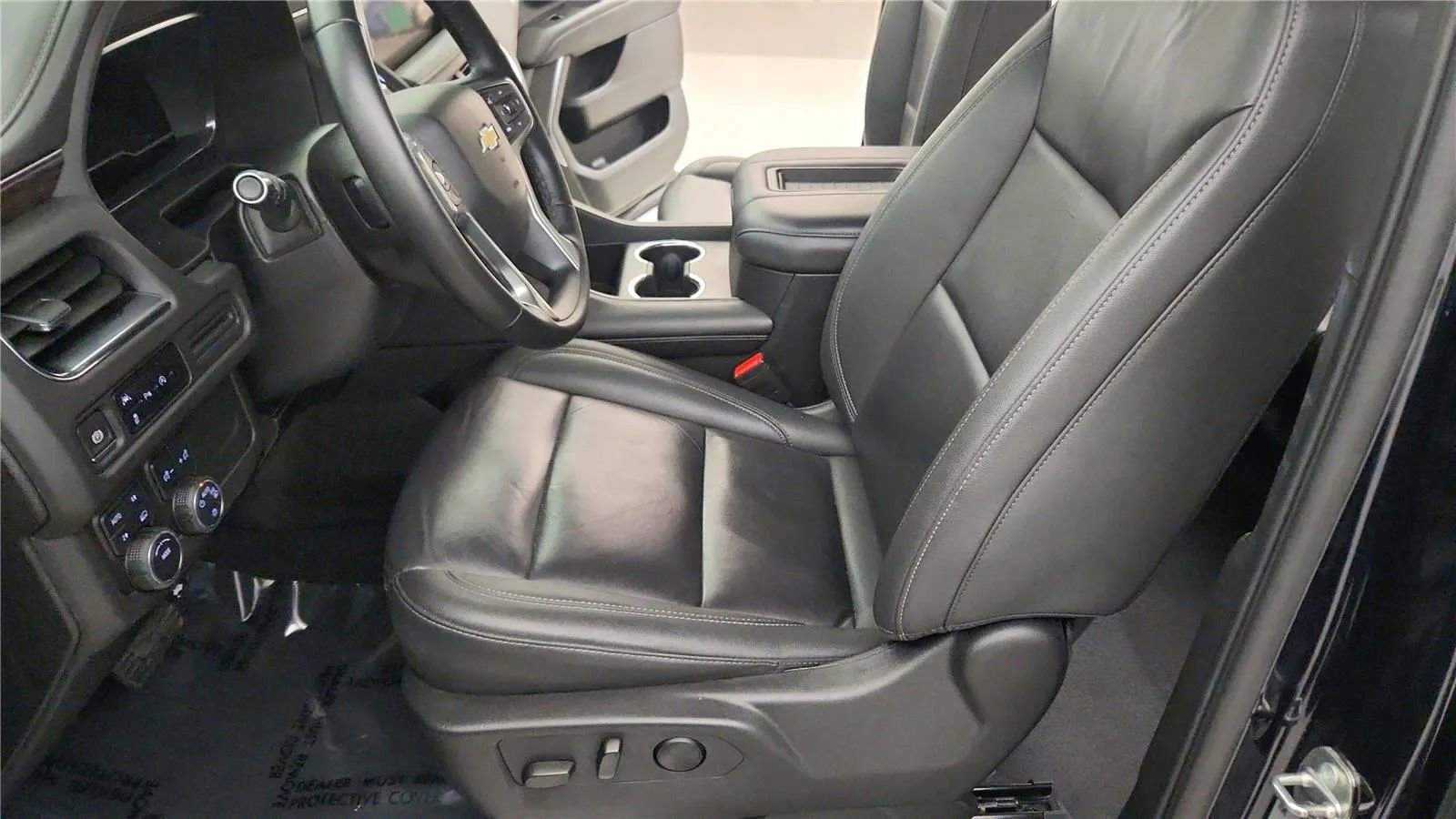 Used 2024 Chevrolet Tahoe LT image 23