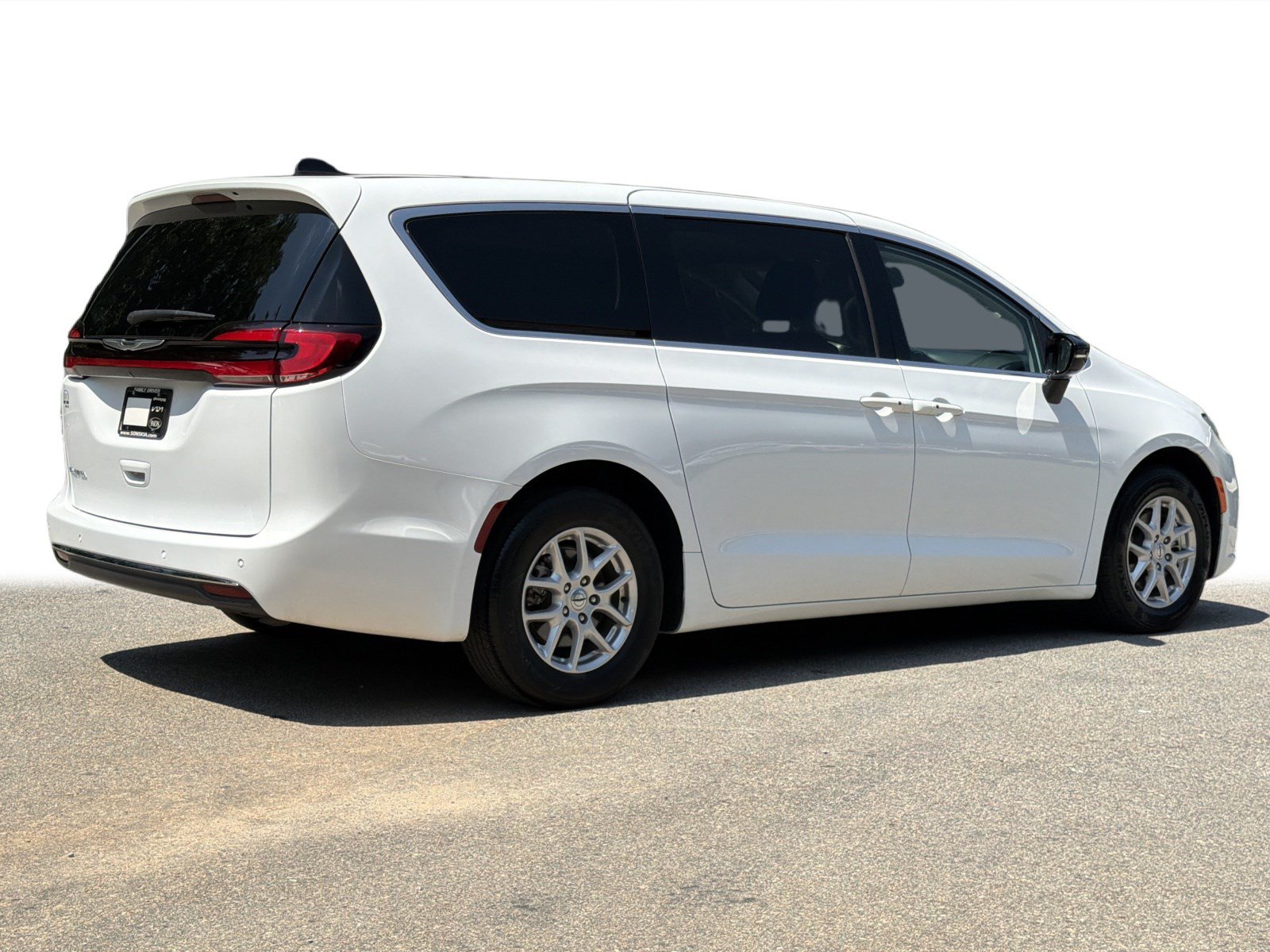 Used 2024 Chrysler Pacifica Touring-L FWD image 29