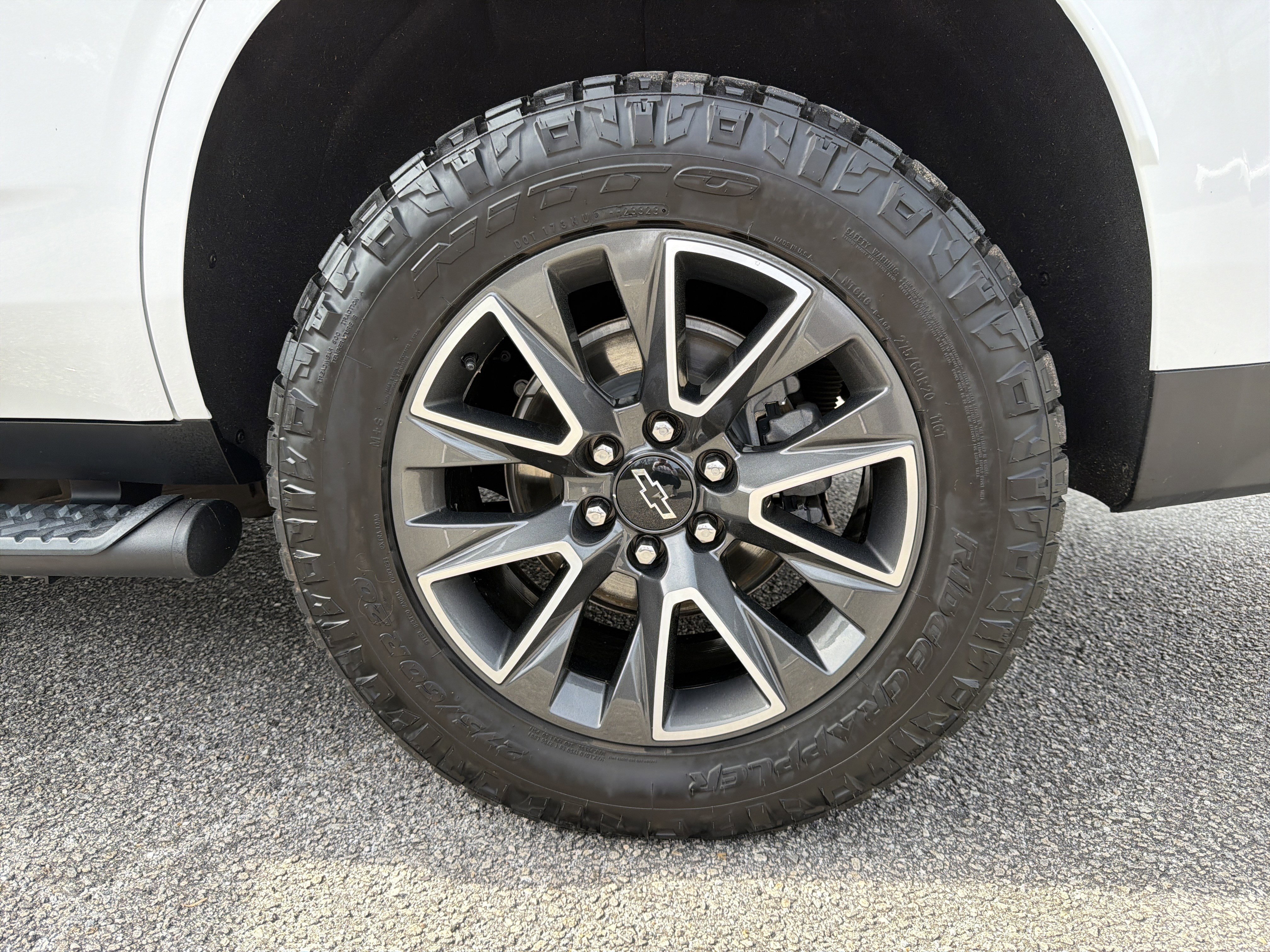 Used 2021 Chevrolet Tahoe Z71 w/ Z71 Off-Road Package image 25