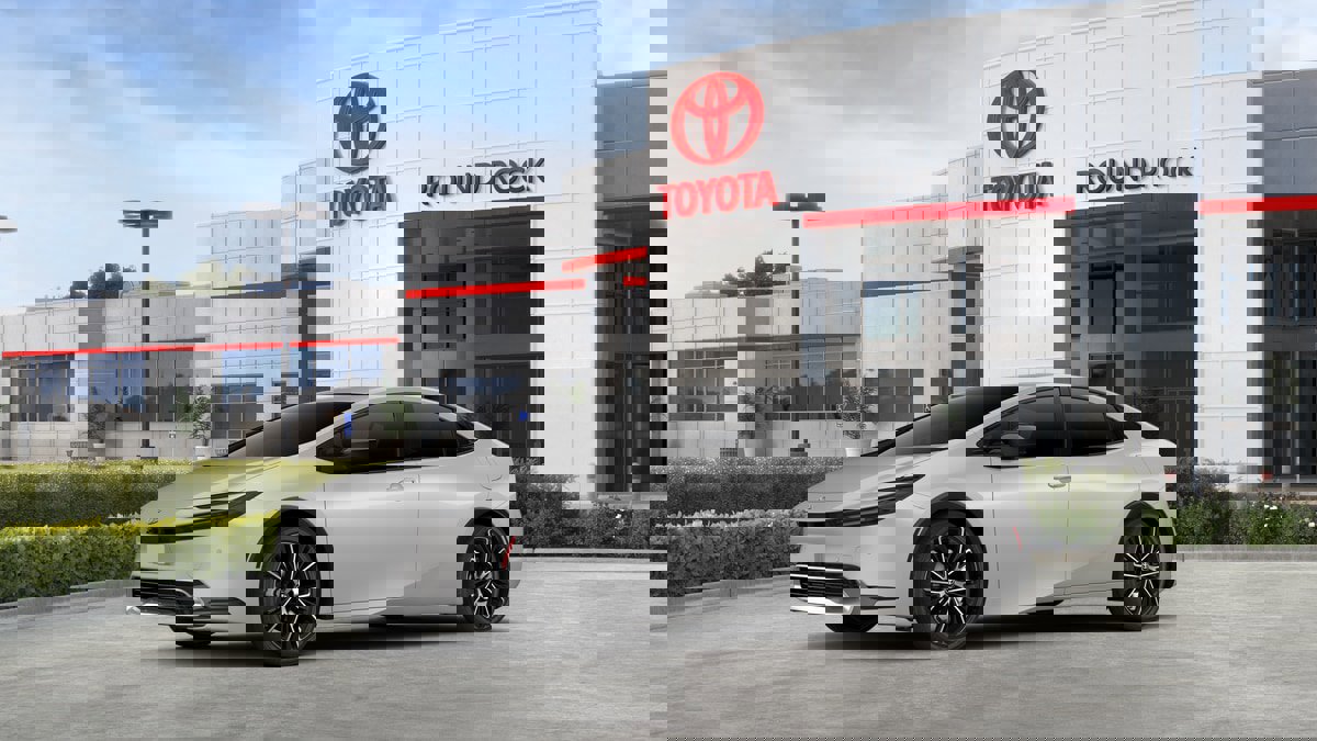 New 2026 Toyota Prius XLE FWD image 2