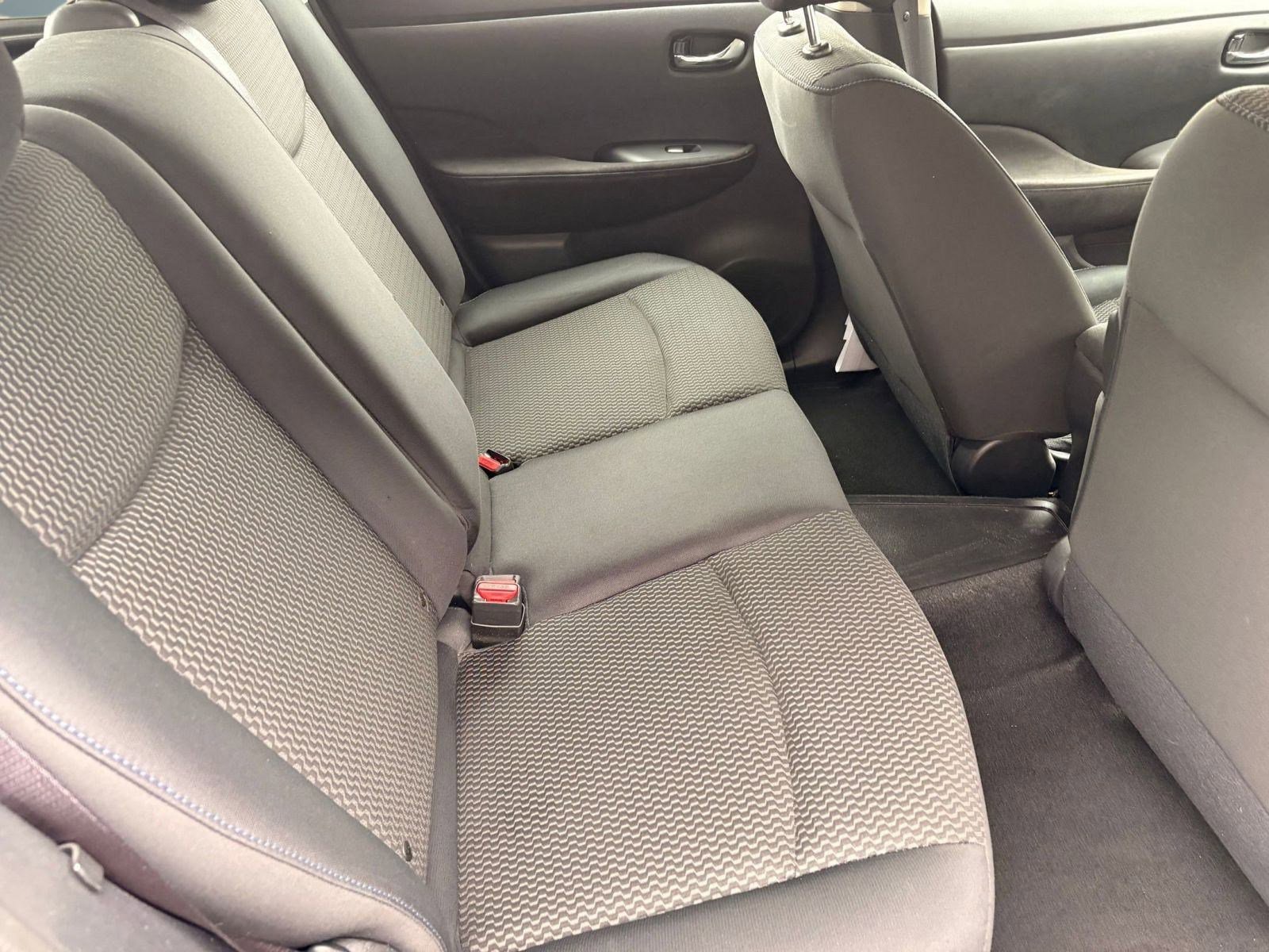 Used 2013 Nissan Leaf S image 24