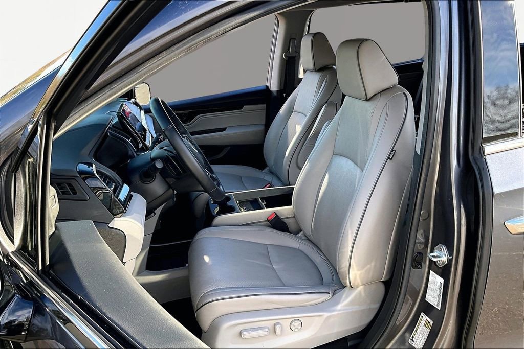 Used 2023 Honda Odyssey Elite image 17