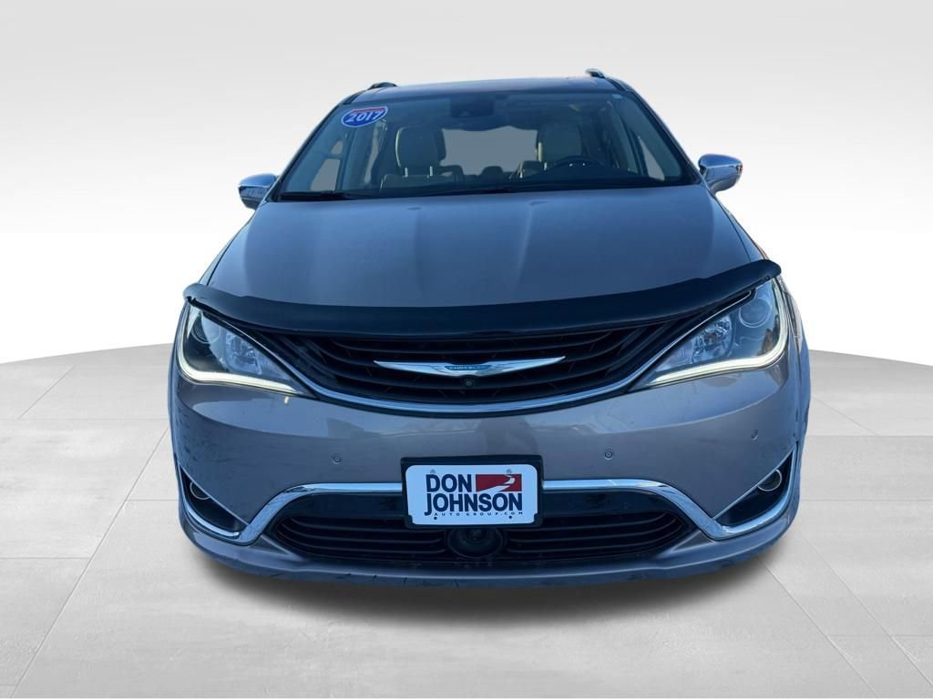 Used 2017 Chrysler Pacifica Platinum image 38