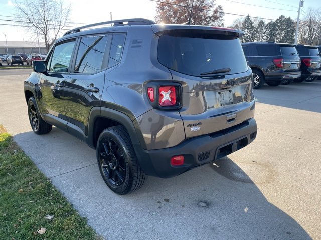 Used 2020 Jeep Renegade Altitude image 2