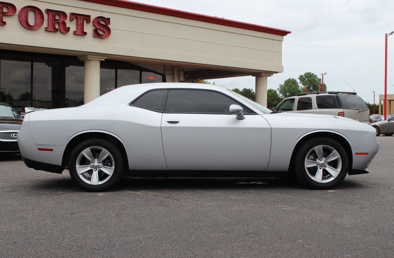 Used 2021 Dodge Challenger SXT RWD image 3