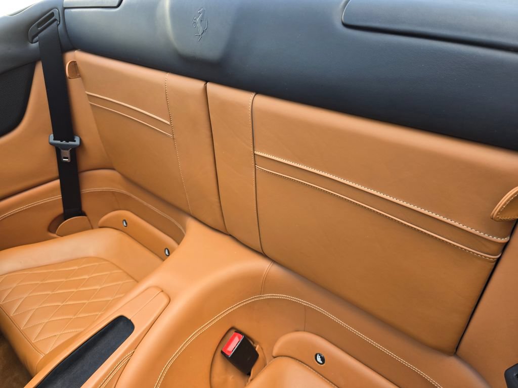 Used 2015 Ferrari California T RWD image 41