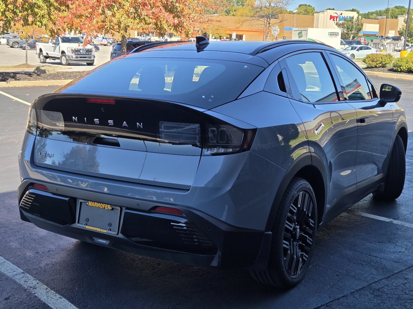 New 2026 Nissan Leaf Platinum+ w/ Cargo Package (Platinum+) FWD image 20