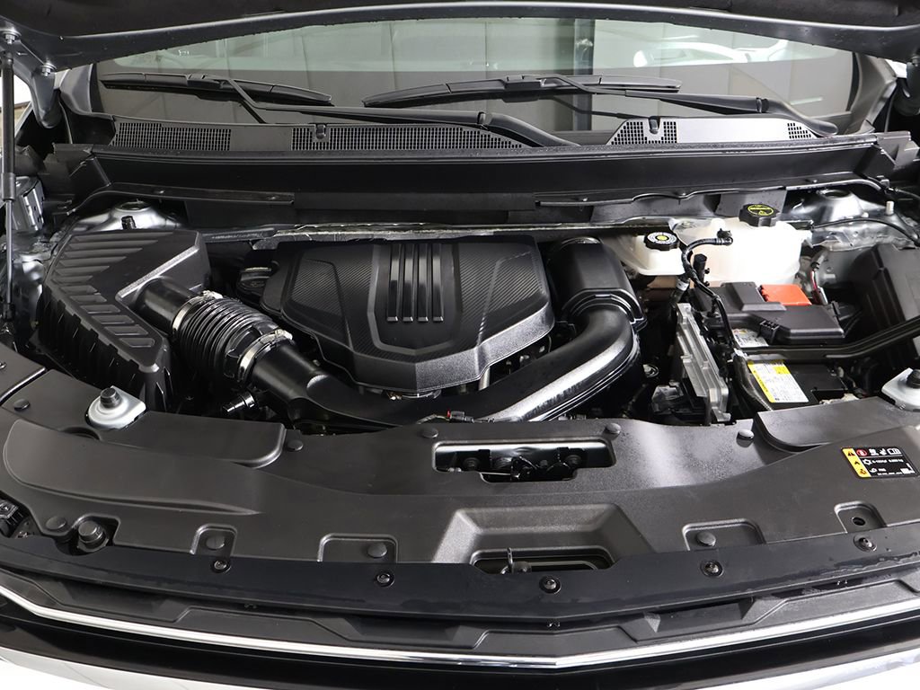 Used 2026 Chevrolet Traverse LT w/ Driver Confidence Package image 21