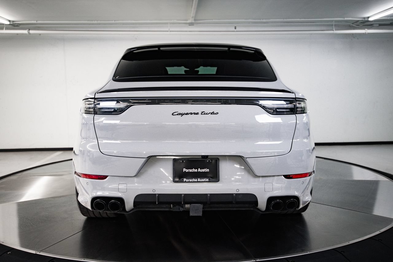 Certified 2022 Porsche Cayenne Turbo AWD/4WD image 6