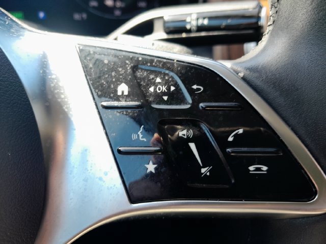 Used 2025 Mercedes-Benz GLC 350e 4MATIC image 7