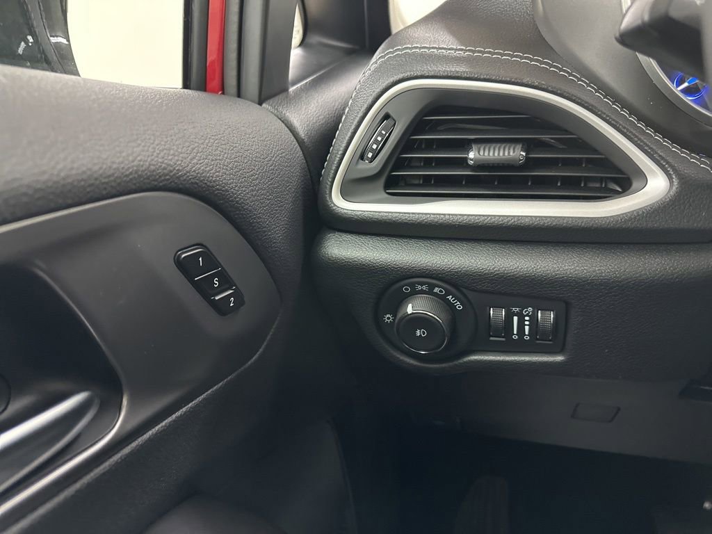 New 2026 Chrysler Pacifica Select image 34