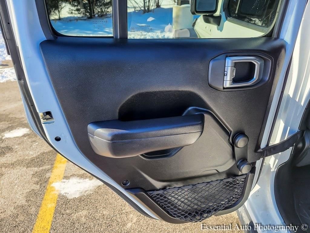 Used 2018 Jeep Wrangler Unlimited Sport image 24