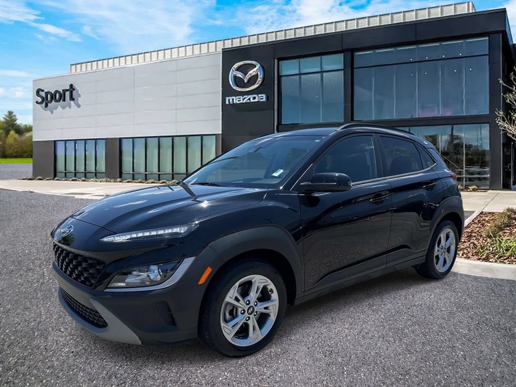Used 2023 Hyundai Kona SEL w/ Cargo Package AWD/4WD image 7