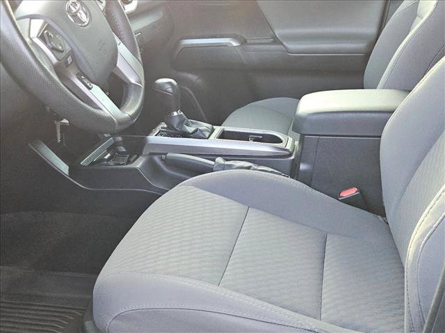 Certified 2020 Toyota Tacoma SR5 AWD/4WD image 14