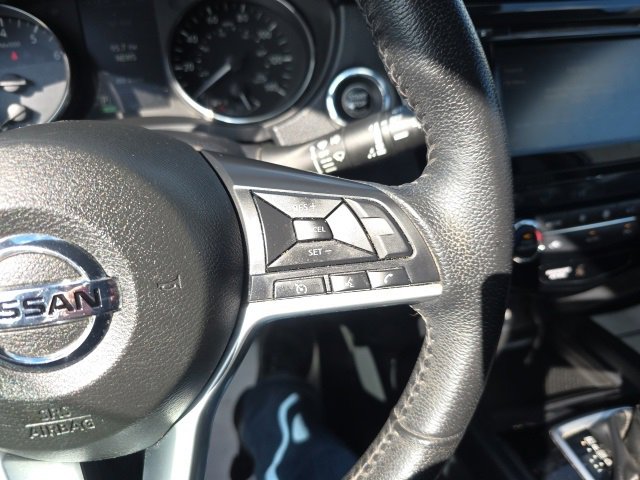 Used 2019 Nissan Rogue SV image 21