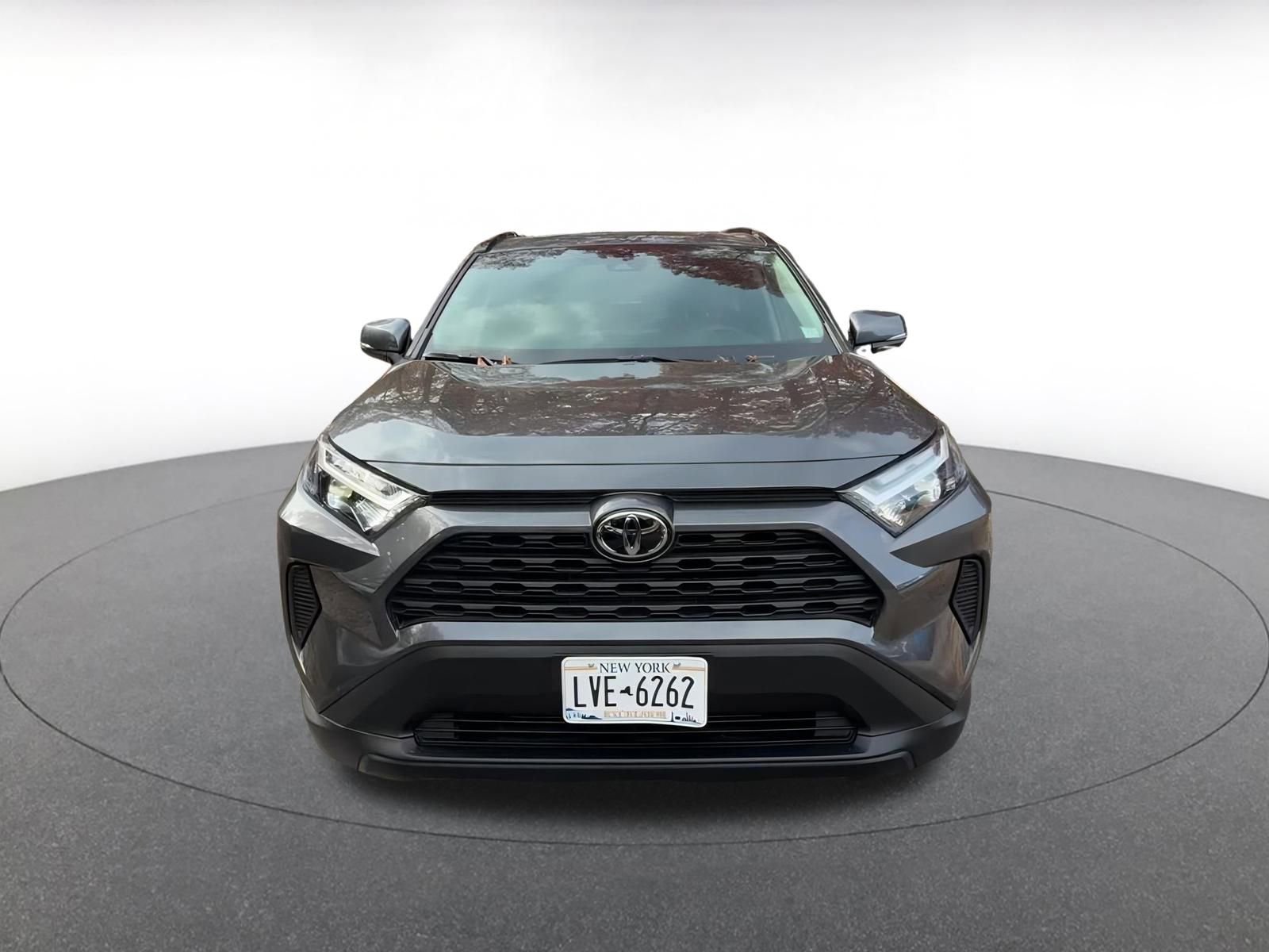 Used 2025 Toyota RAV4 XLE image 4