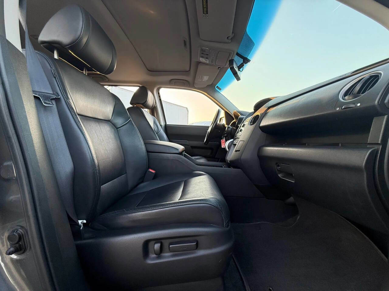 Used 2010 Honda Pilot EX-L image 9