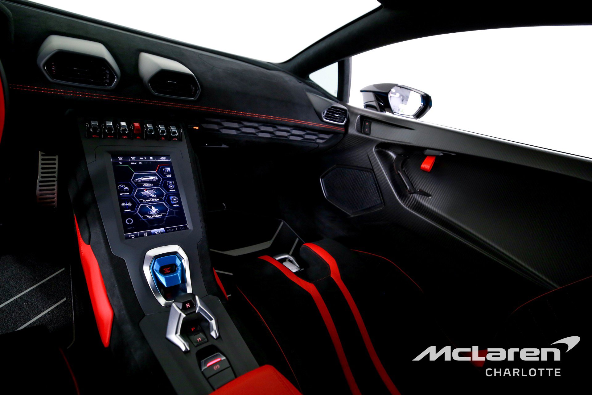 Used 2023 Lamborghini Huracan STO image 14