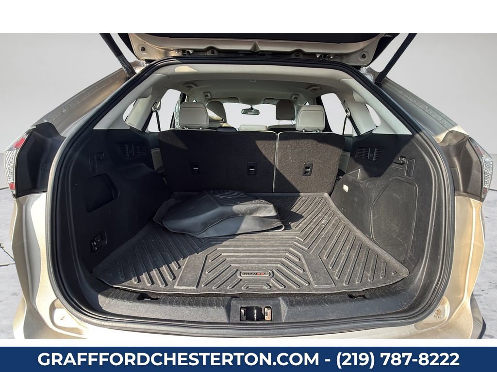 Used 2017 Ford Edge Titanium FWD image 28
