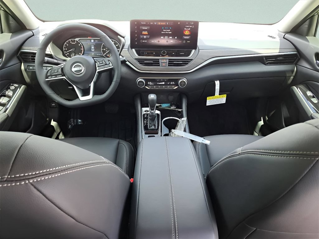 New 2025 Nissan Altima 2.5 SL FWD image 14