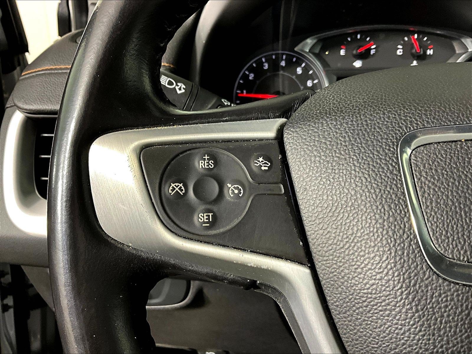 Used 2021 GMC Terrain SLE w/ Driver Convenience Package AWD/4WD image 11
