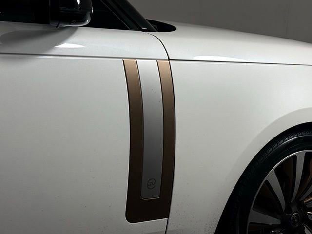 Used 2023 Land Rover Range Rover SV image 15