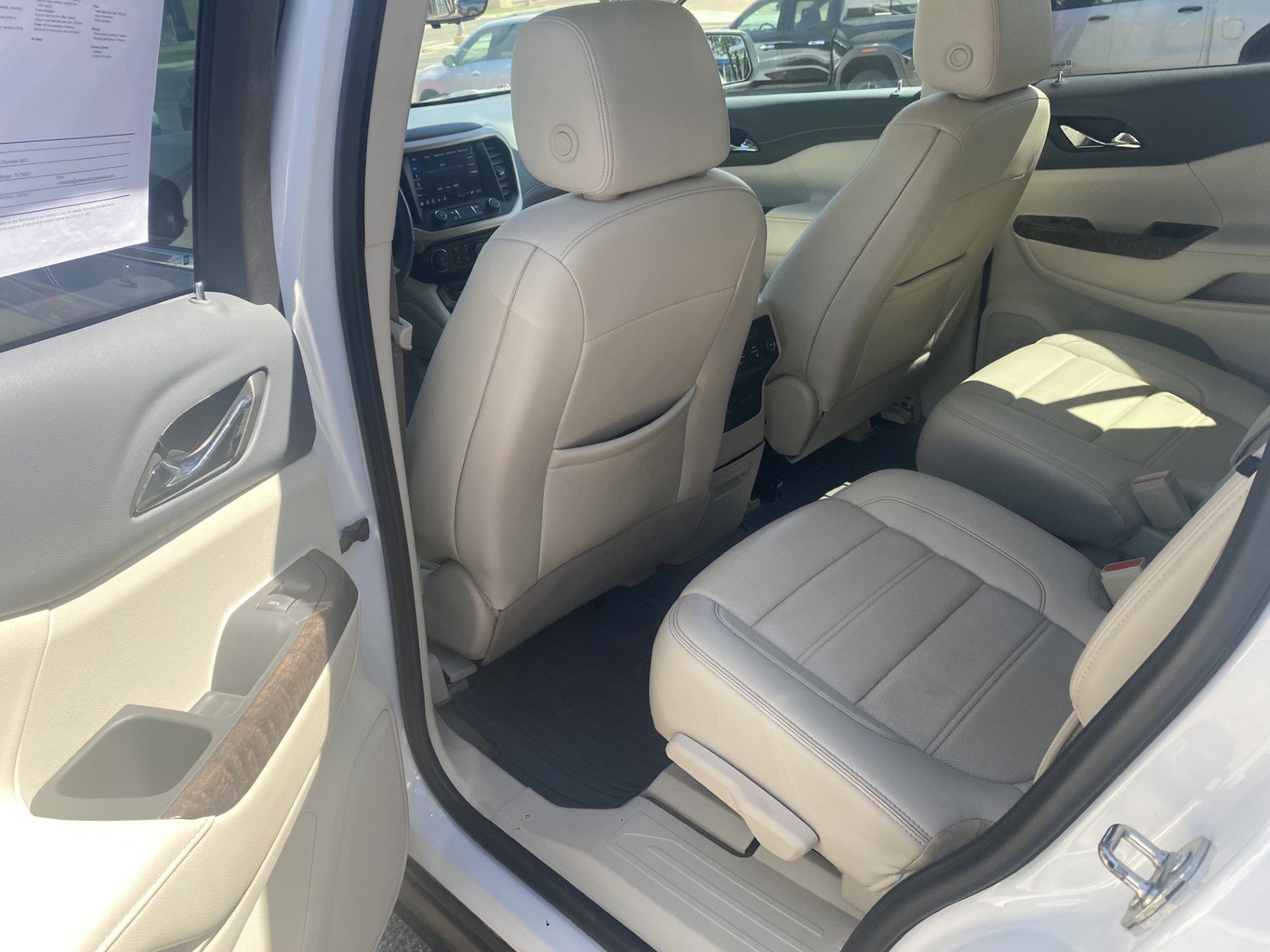 Used 2021 GMC Acadia Denali w/ Denali Ultimate Package AWD/4WD image 10