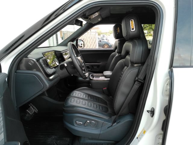 Used 2022 Rivian R1T Adventure AWD/4WD image 17