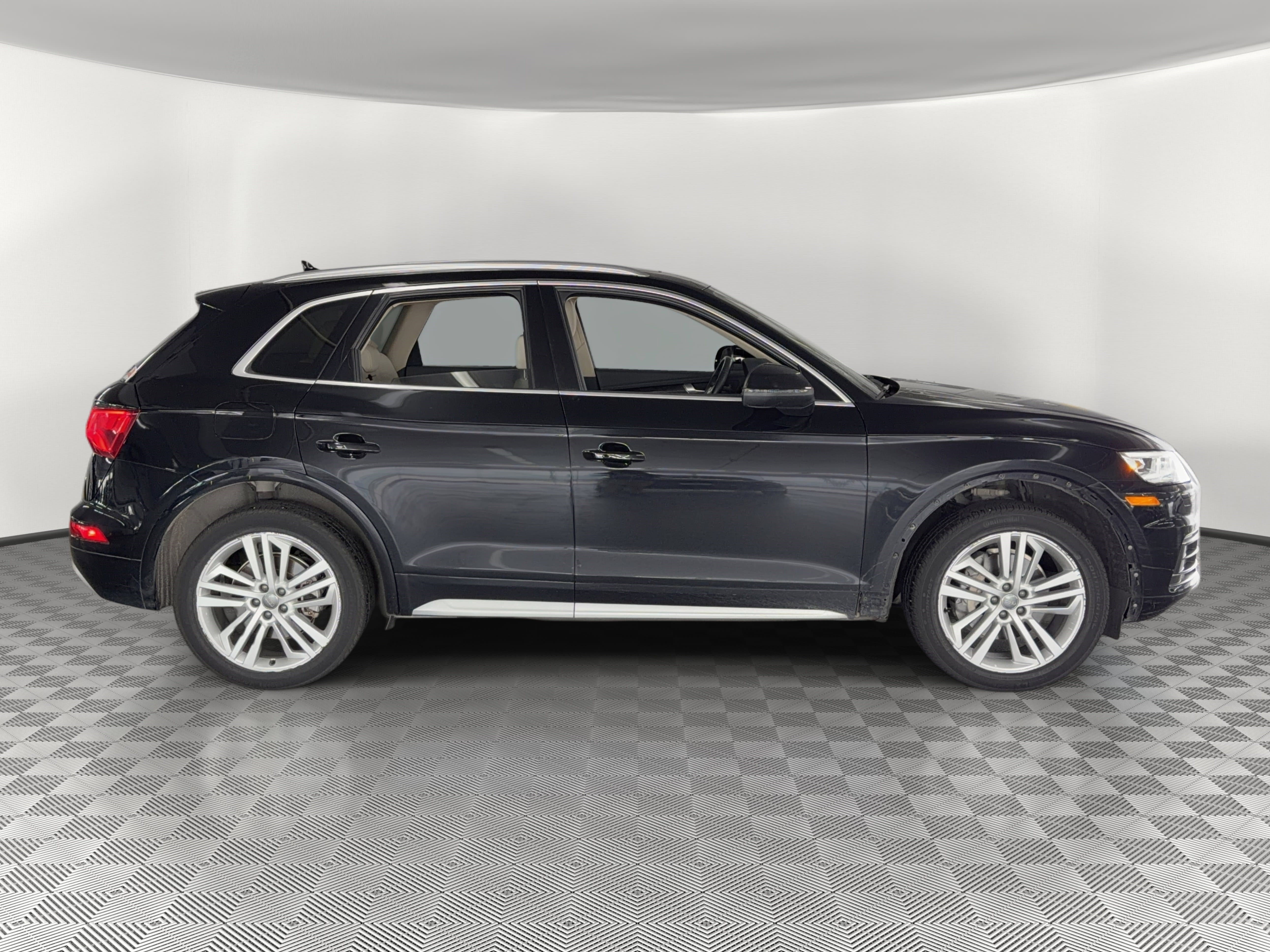 Used 2020 Audi Q5 2.0T Premium Plus AWD/4WD image 8