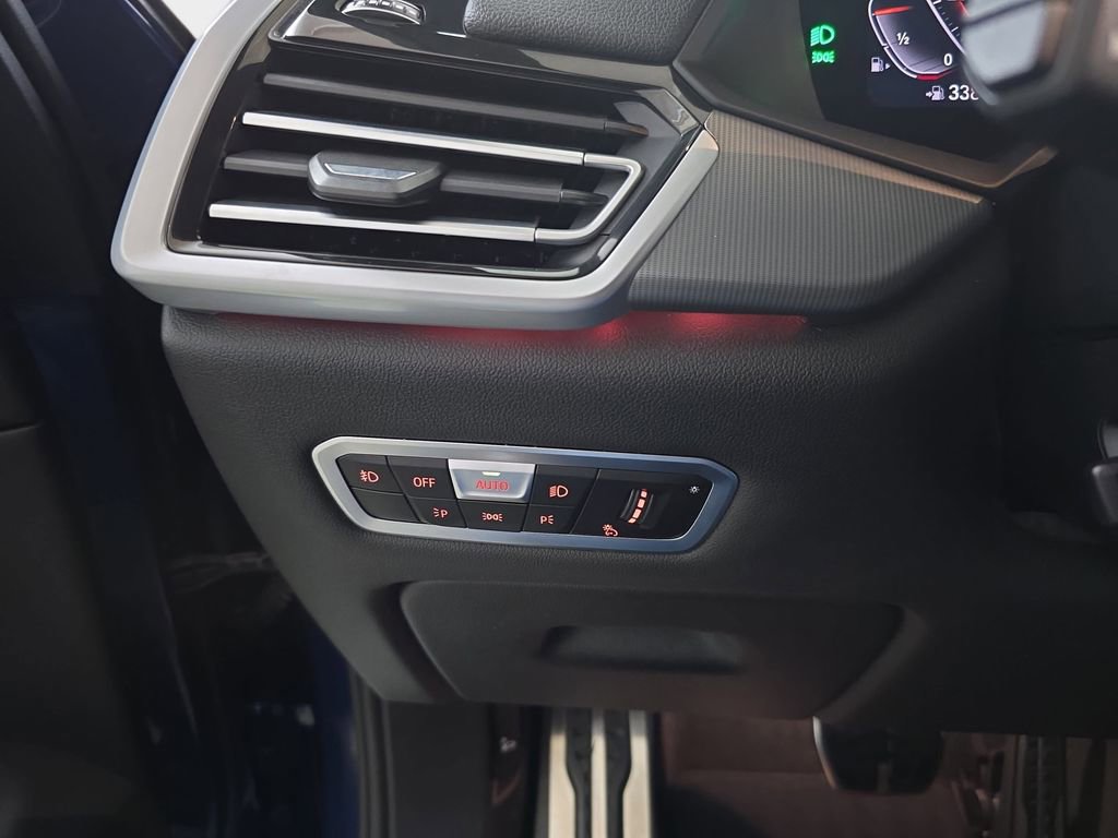 Used 2021 BMW X5 xDrive40i w/ M Sport Package AWD/4WD image 27