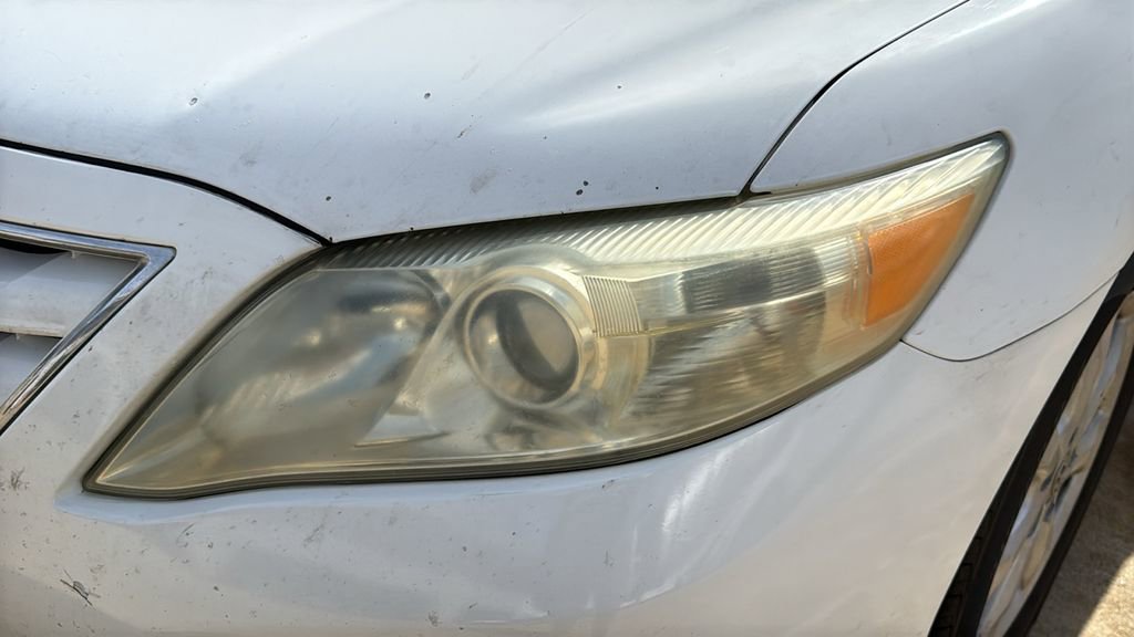 Used 2011 Toyota Camry LE w/ LE Extra-Value Pkg image 6