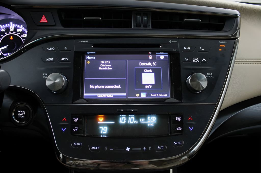 Used 2016 Toyota Avalon XLE Plus FWD image 26