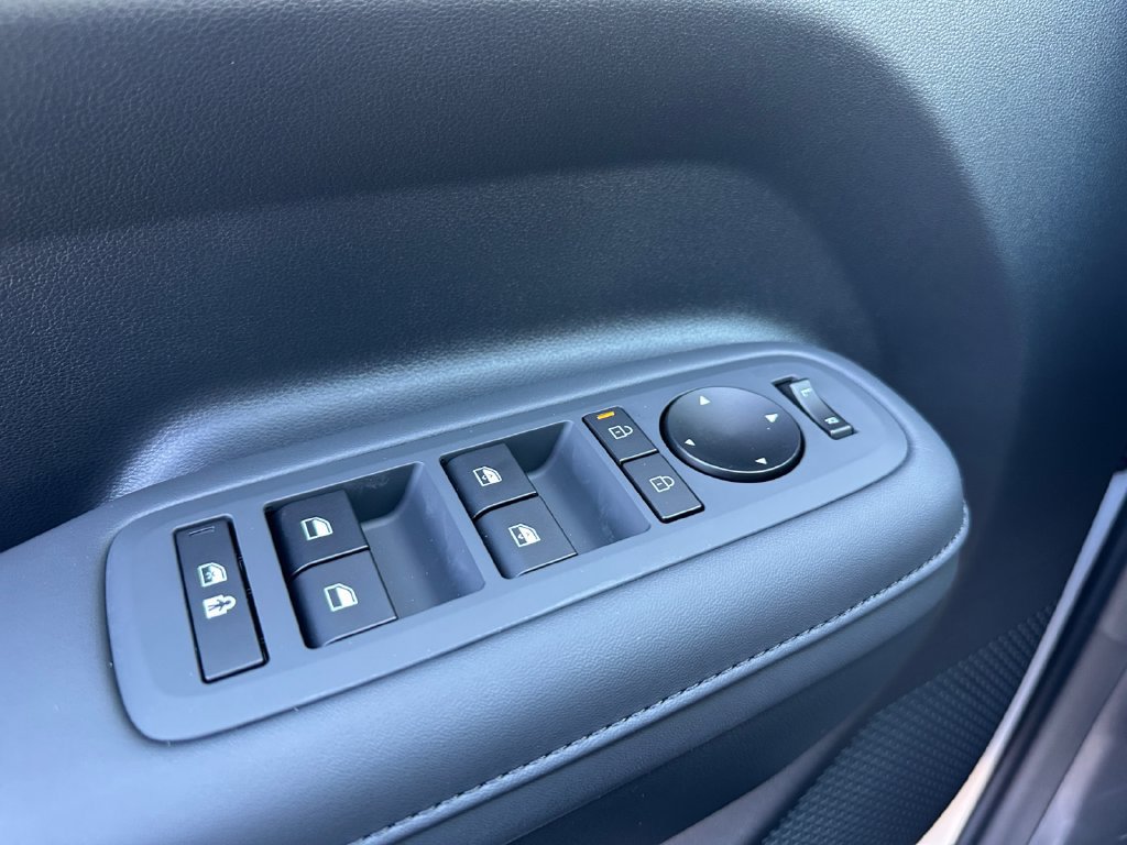 New 2027 Hyundai Santa Fe SEL FWD image 10