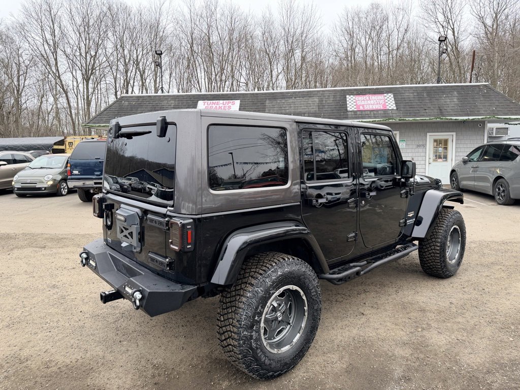 Used 2013 Jeep Wrangler Unlimited Sahara image 5