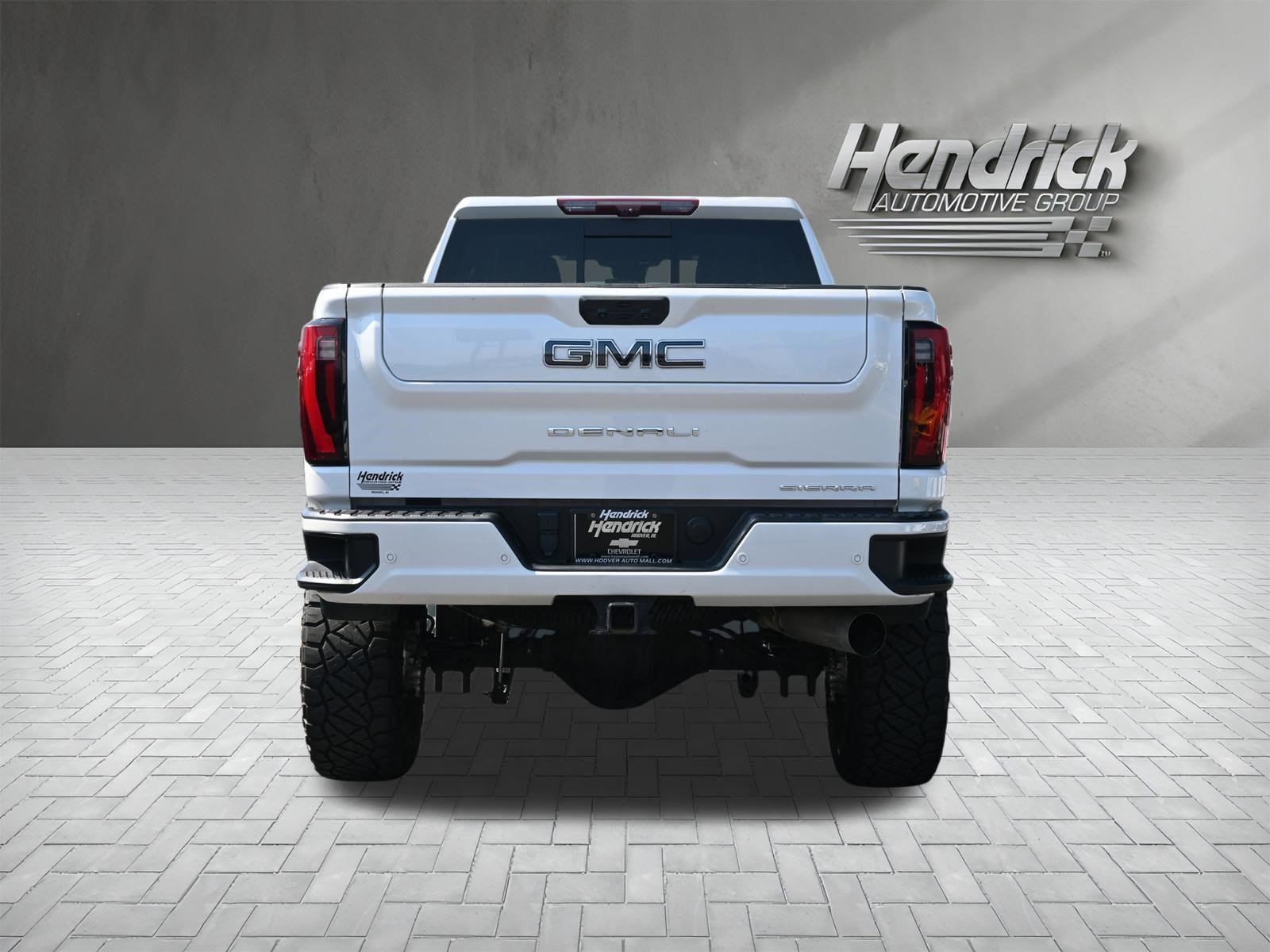 Used 2024 GMC Sierra 3500 Denali Ultimate AWD/4WD image 9