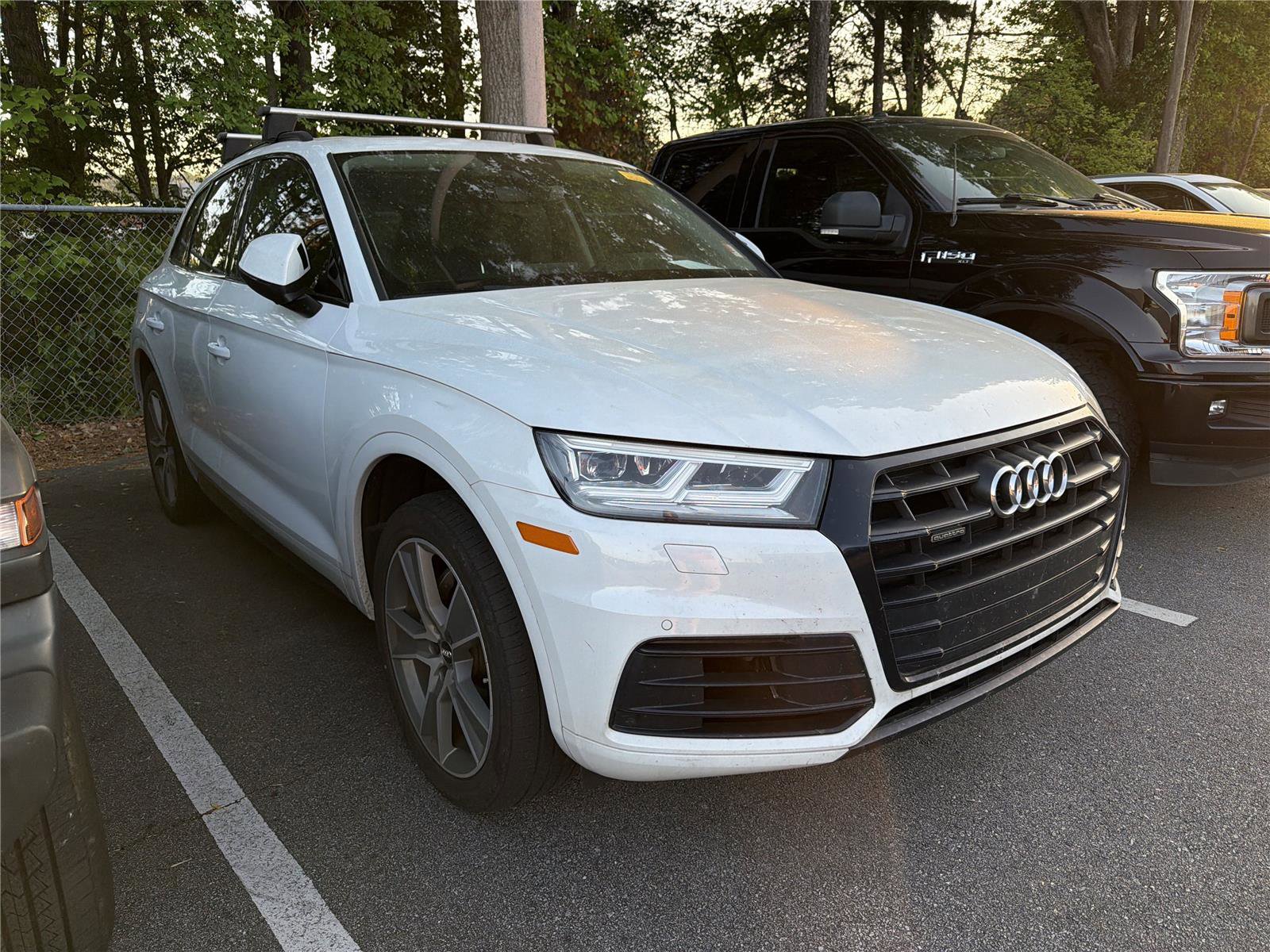 Used 2019 Audi Q5 2.0T Premium Plus w/ Premium Plus Package AWD/4WD image 3
