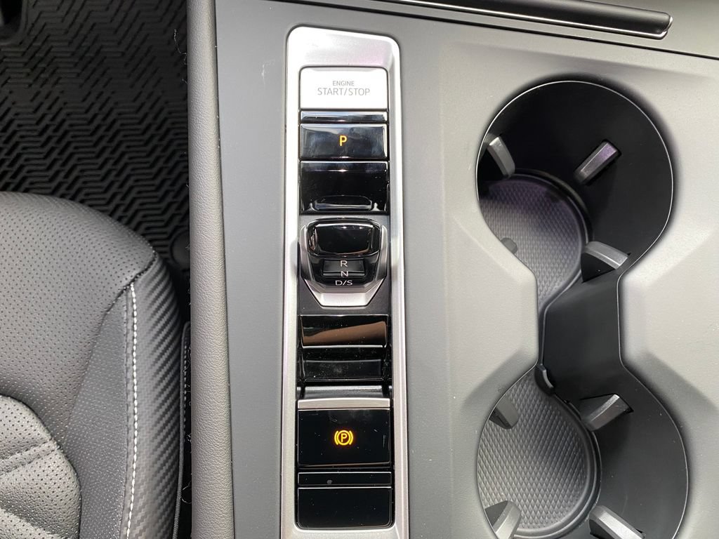 New 2026 Volkswagen Atlas Cross Sport SE FWD image 17