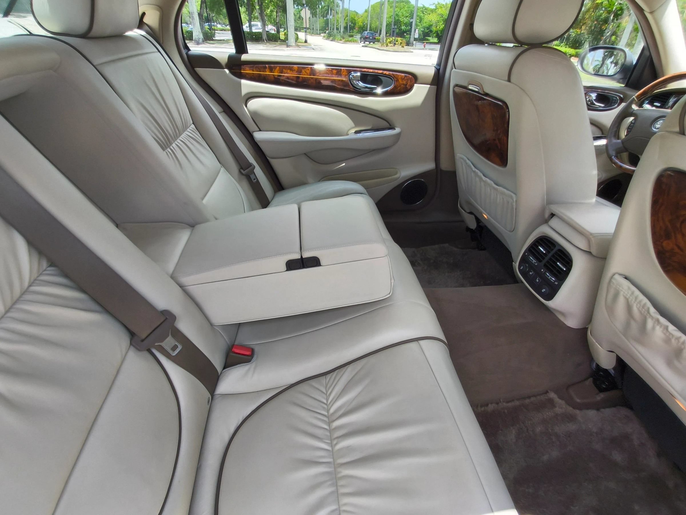 Used 2006 Jaguar XJ Vanden Plas RWD image 31