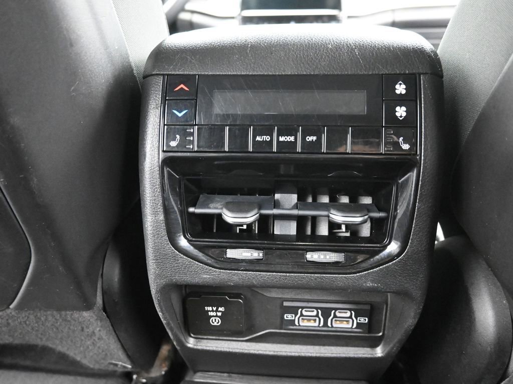 Used 2022 Jeep Grand Cherokee L Limited AWD/4WD image 14