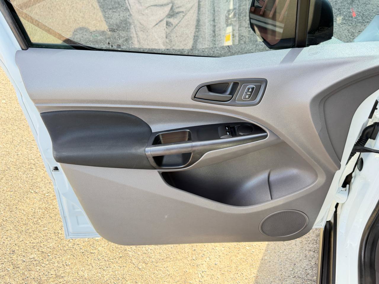 Used 2022 Ford Transit Connect XL FWD image 16